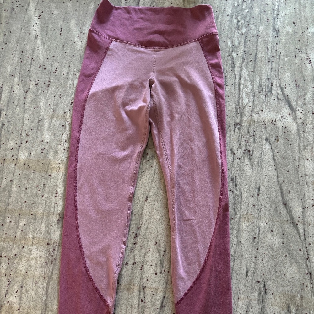 Old Navy Active Womens Extra High-Rise Leggings, Go-Dry Powerchill, Pink M - Picture 5 of 8